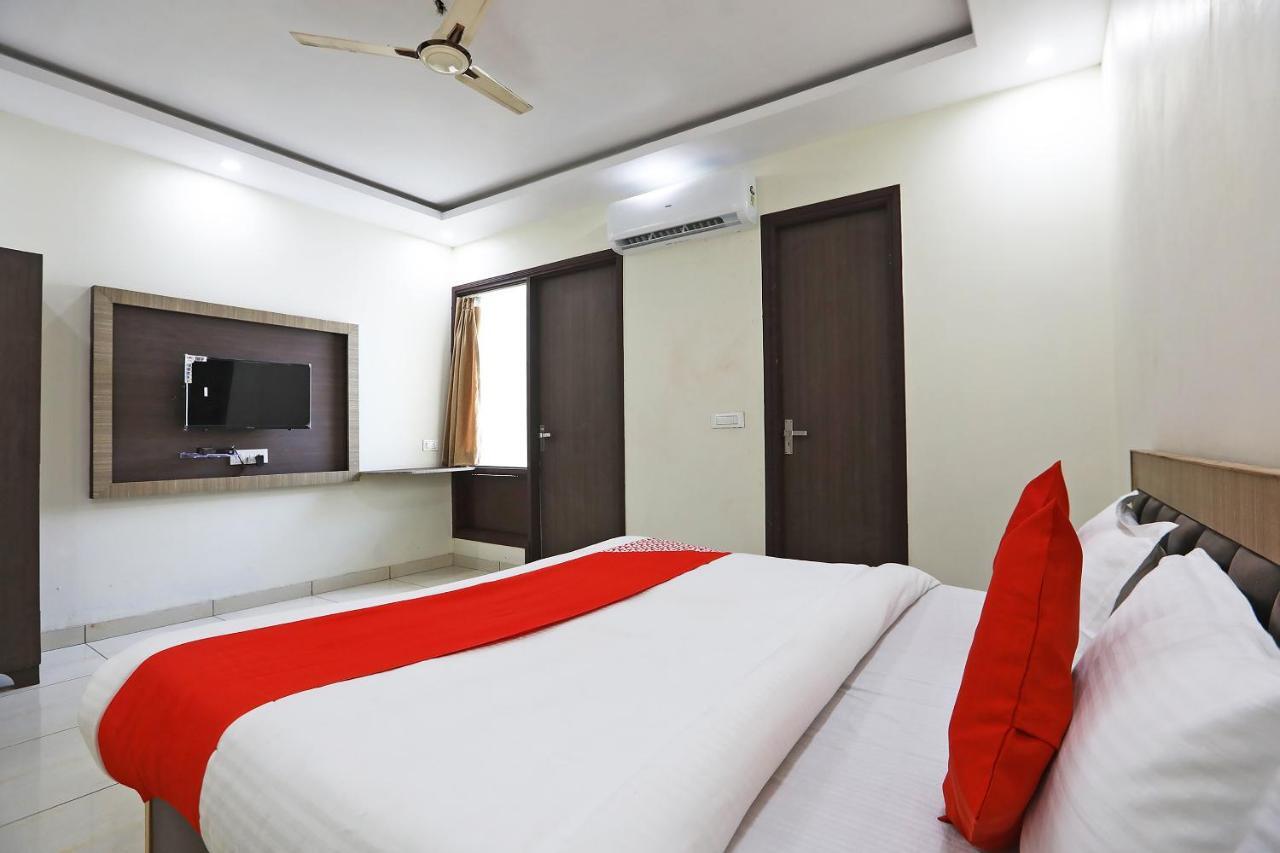 Oyo 48501 Dayal Regency Otel Hapur Dış mekan fotoğraf