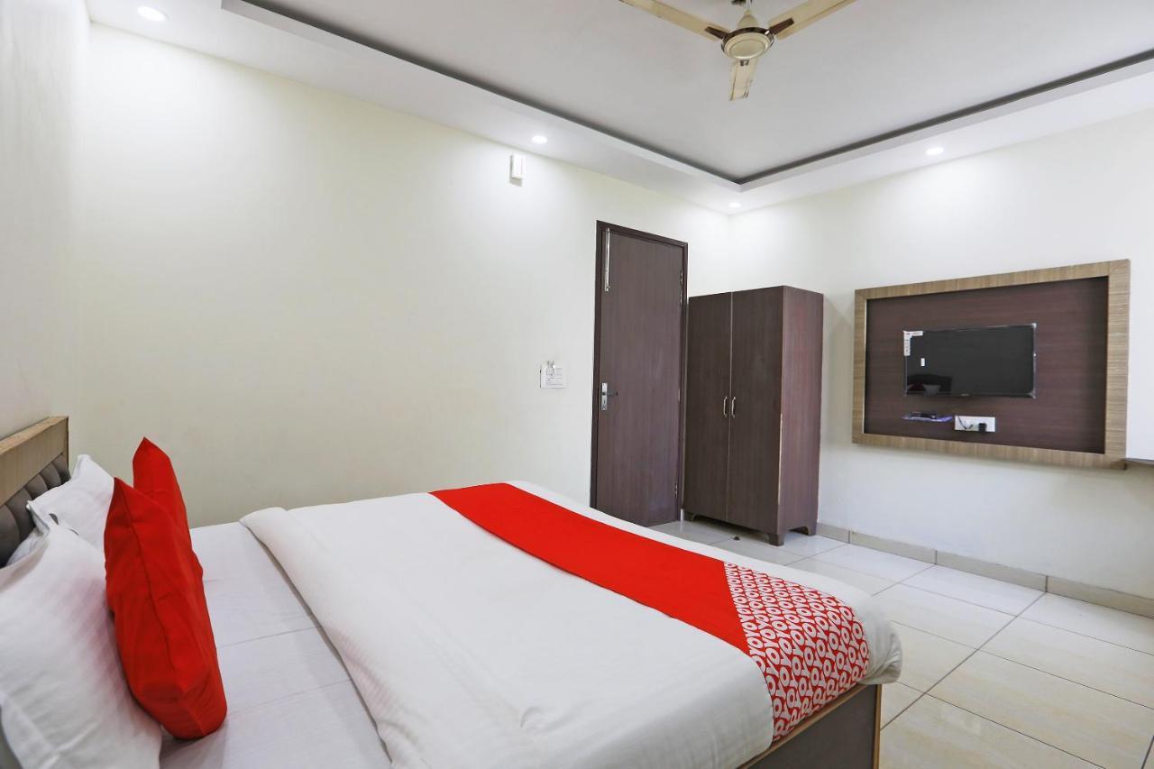 Oyo 48501 Dayal Regency Otel Hapur Dış mekan fotoğraf