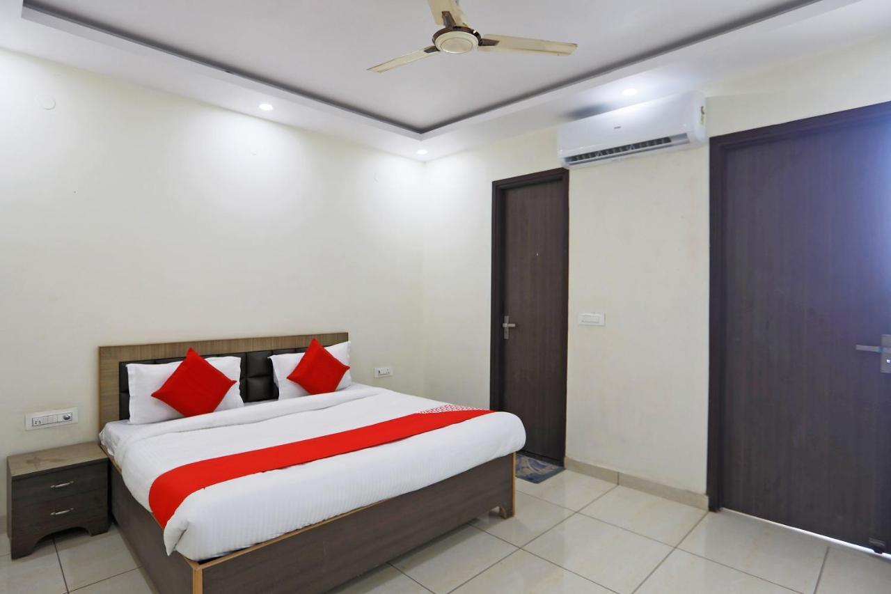 Oyo 48501 Dayal Regency Otel Hapur Dış mekan fotoğraf